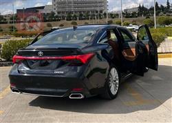 تۆیۆتا ئەڤەلۆن